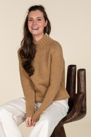 sweater contrast stitch